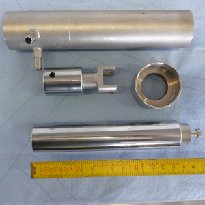 Bosch - Bombas dosificadoras de acero inoxidable Ø 30 mm, en version "larga" (8 unidades disponibles)
