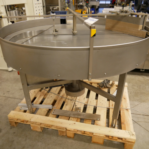 Harro Höfliger rotary table with bottle ... 5