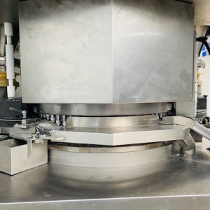 Fette PT 3090 double layer rotary tablet... 4