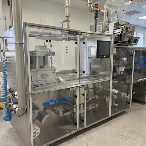 Uhlmann BEC300 blister packaging line with Transnova-RUF case packer& palletiser