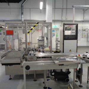 B+S/Heino Ilsemann Labelling & blister p... 2