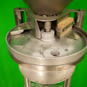 Doboy DV semi-automatic volumetric powde... 7